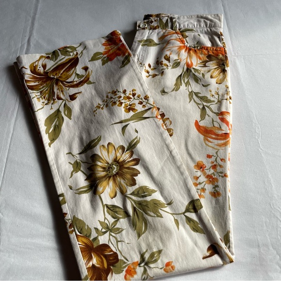 Cream with Multi Colour Floral Print Pant. Waist Size 27” - Picture 3 of 15